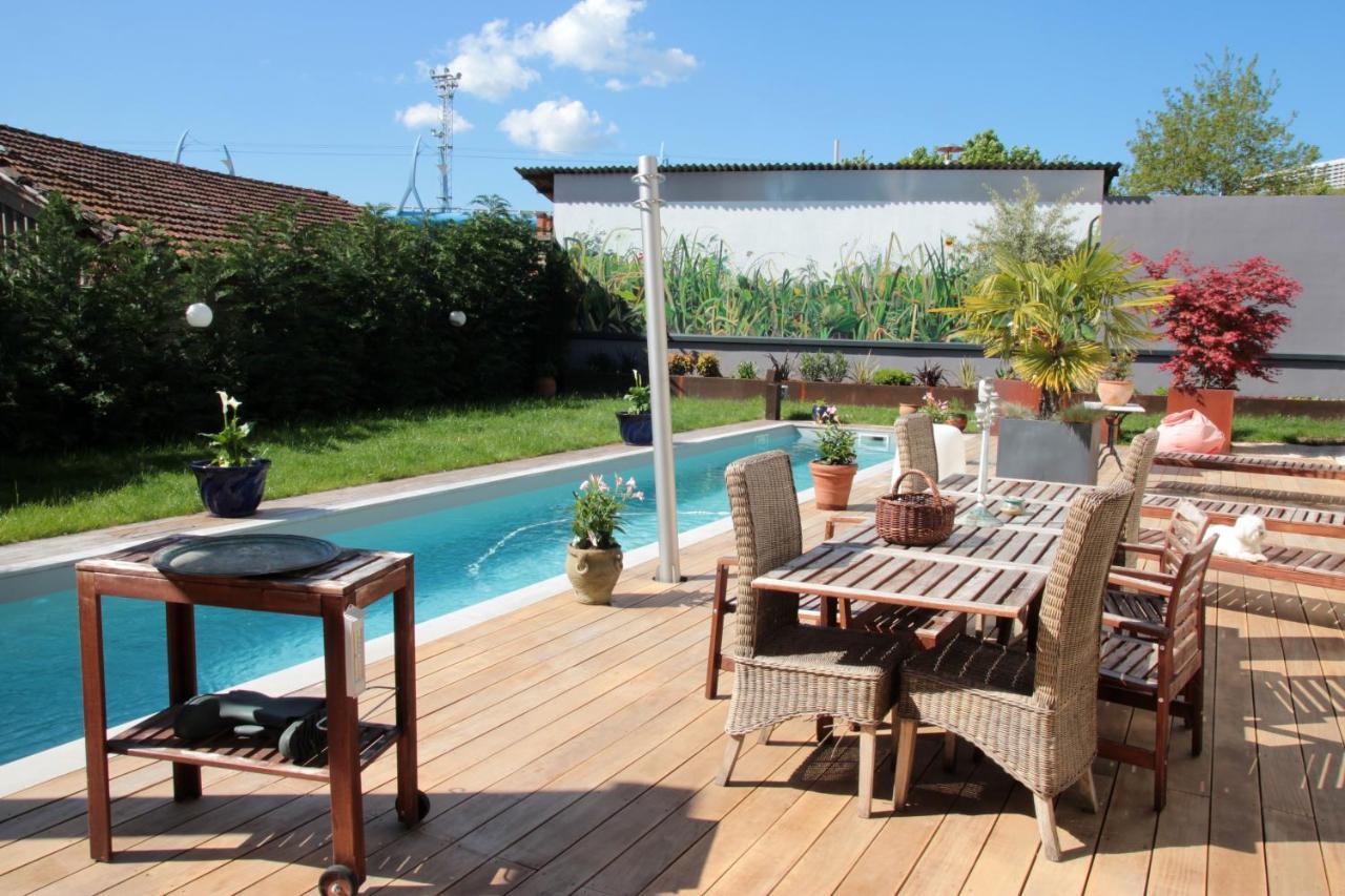 Maison Mouillard Bed & Breakfast *